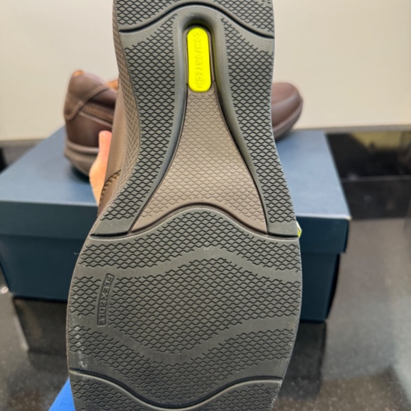 Florsheim Great Lakes Walking shoe in Brown Tumbler Leather. NWT size 10.5 - Picture 5 of 6